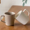 كوب سيراميك مخطط